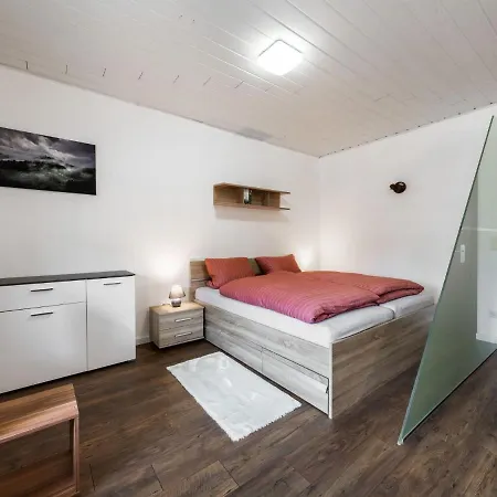 Simplistic Apartment In Eisenach Near City Centre Apartman