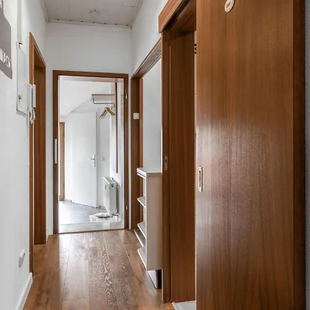 Apartman Simplistic Apartment In Eisenach Near City Centre *